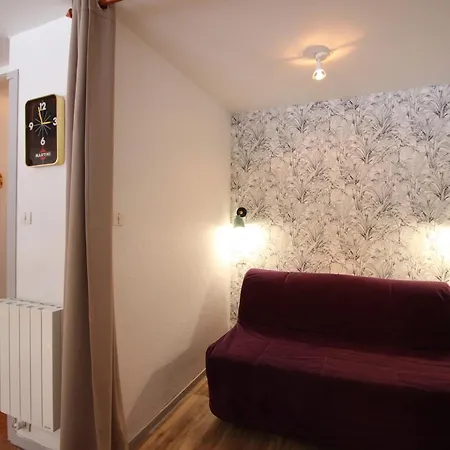 F2 Bis Au Mont-dore Avec Balcon, Au Pied Des Pistes, 6 Pers, Parking, Ascenseur - Fr-1-415-150 * Le Mont-Dore