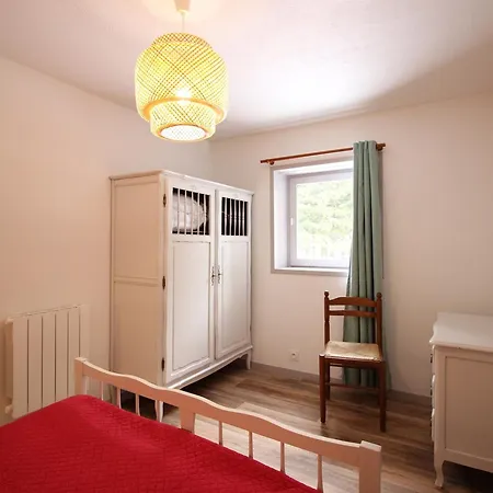 F2 Bis Au Mont-dore Avec Balcon, Au Pied Des Pistes, 6 Pers, Parking, Ascenseur - Fr-1-415-150 Apartment